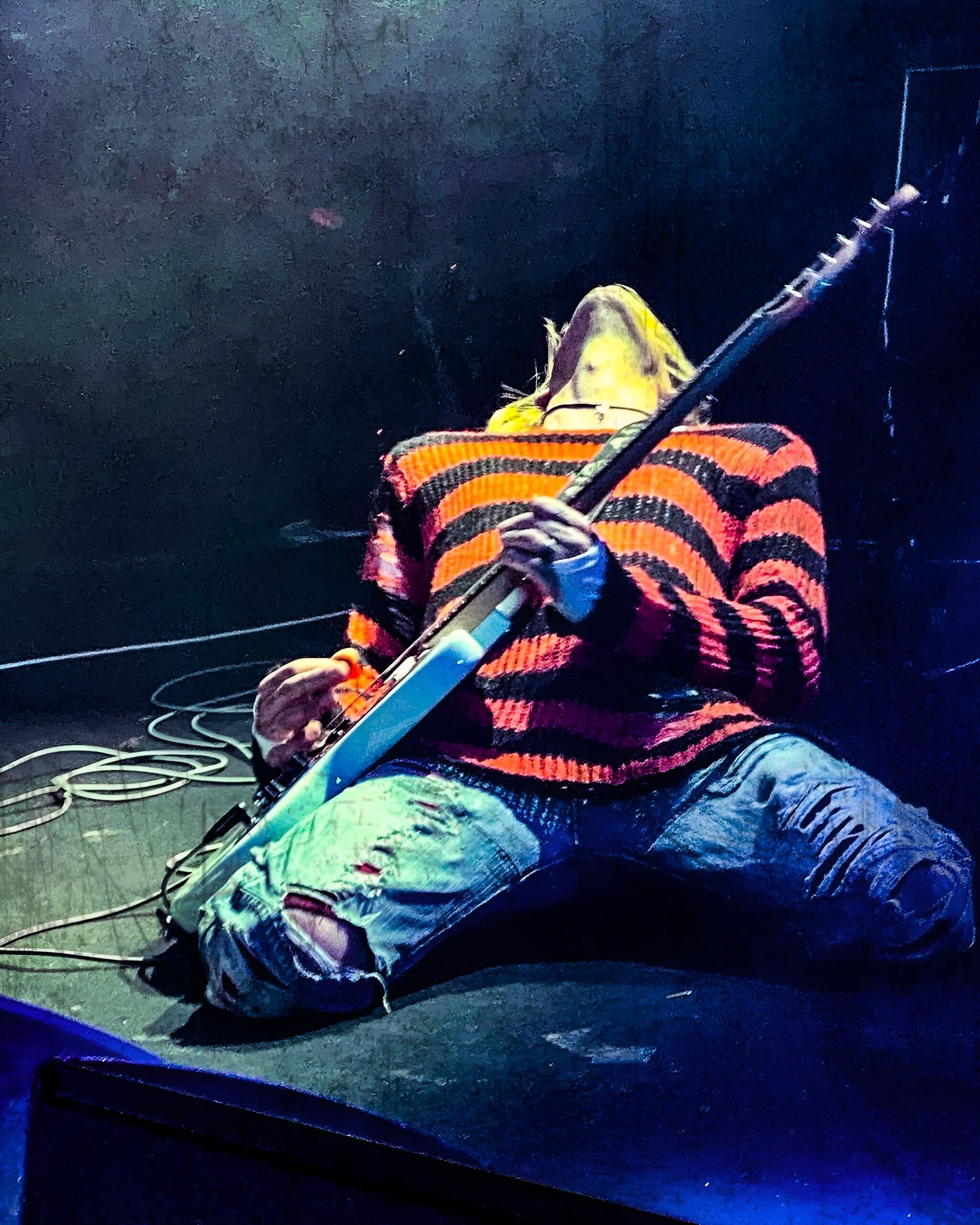 Come as You Are | Grunge comes alive!
